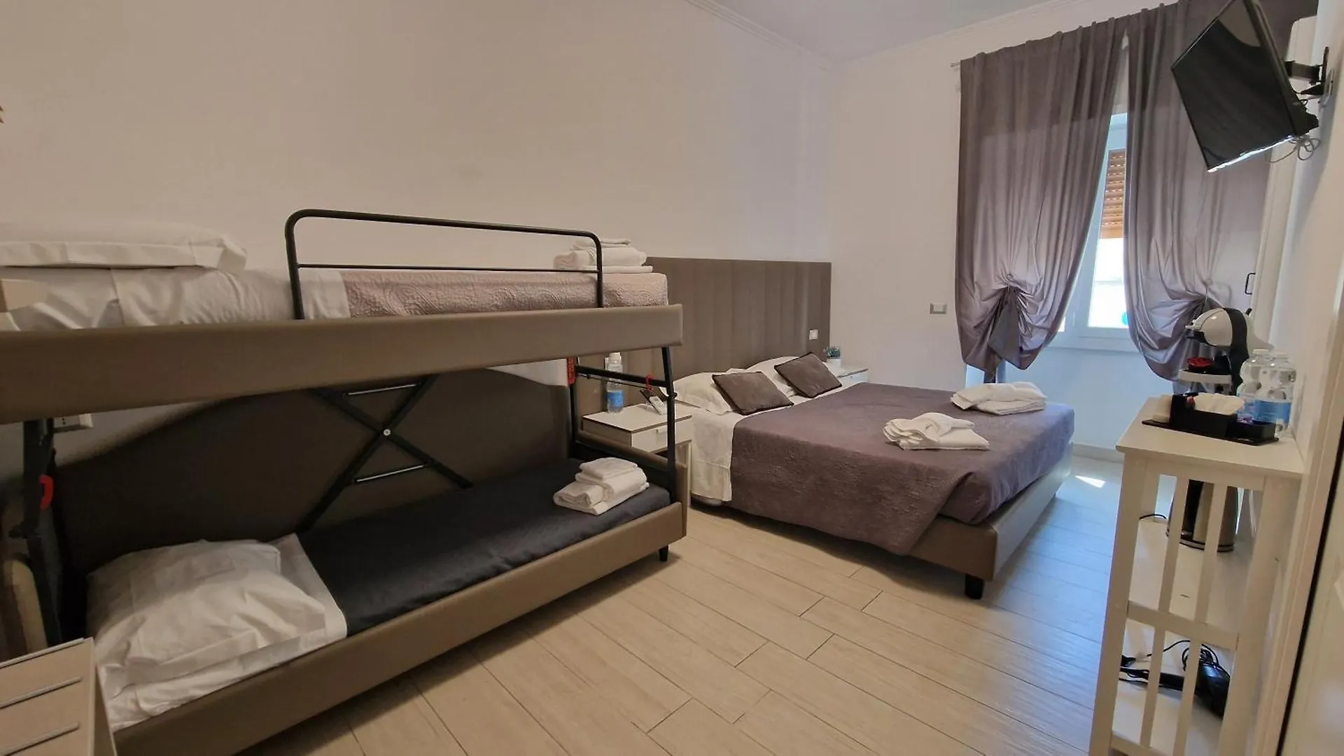 Hotel Mr. Charlie Brown Řím Penzion