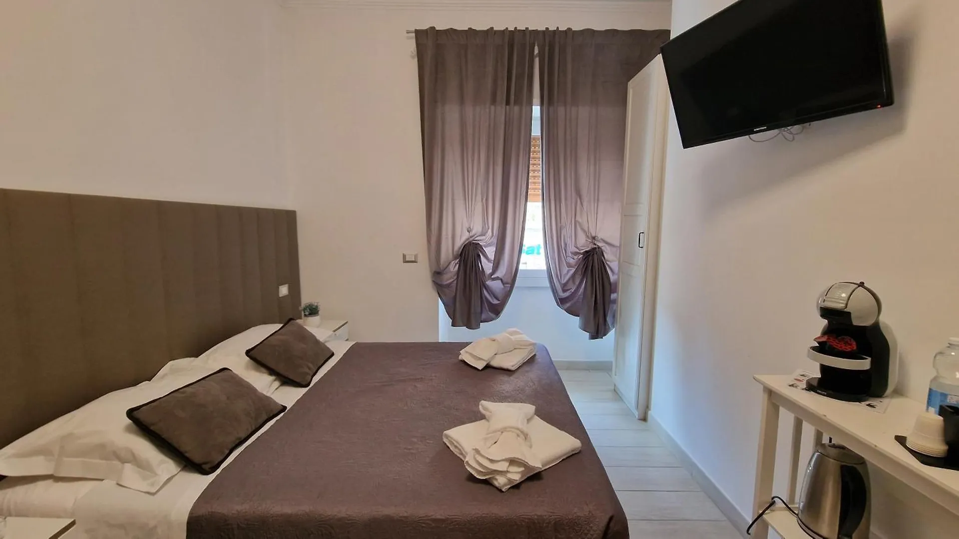 ** Gasthof Hotel Mr. Charlie Brown Rom Italien